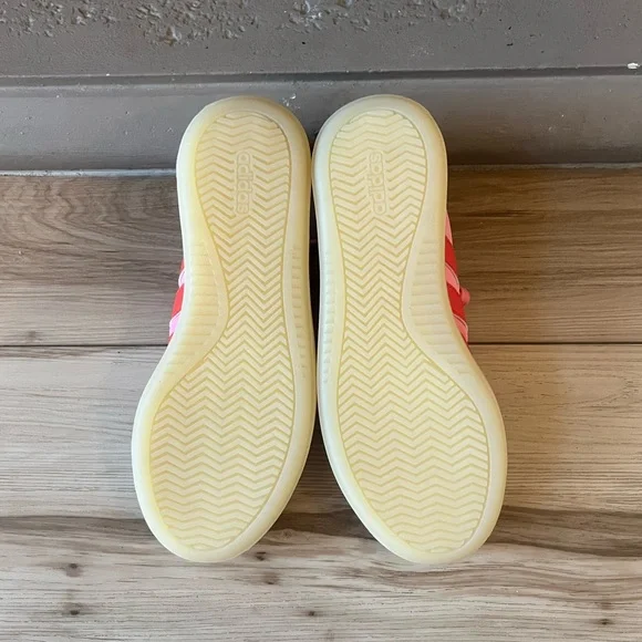 Adidas Barrera Suede top pink and beige sneakers street wear retro style - Picture 5 of 6